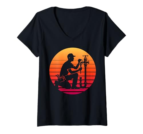 Damen Lustiger Klempner T-Shirt mit V-Ausschnitt von Plumbing Hero Tee for Dads and Trades