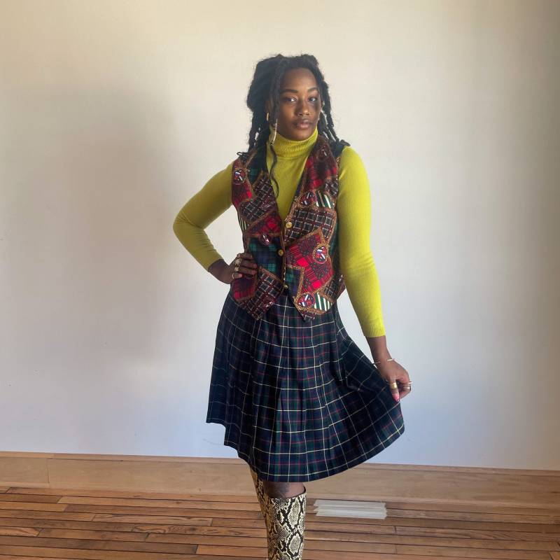 80Er Jahre Karierte Patchwork Weste - Funky Wappen Print, Goldene Knöpfe, Xxl von PlumeVintageBoutique