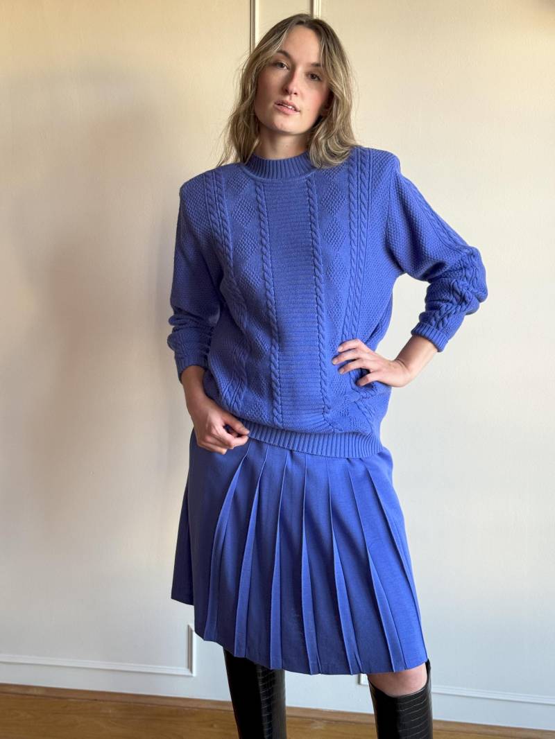 80Er Jahre Wollstrick Set - Kobaltblauer Pulli & Faltenrock M/L von PlumeVintageBoutique