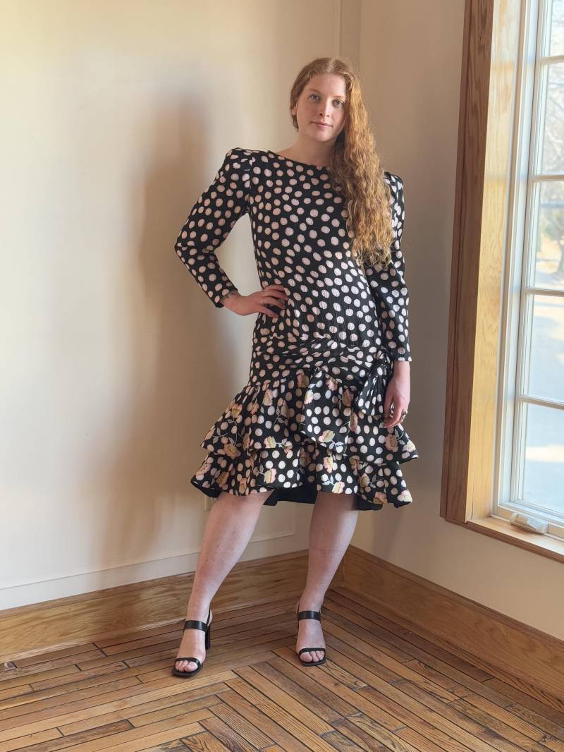 80Er Jahre Seide Kleid Mit Puffärmeln Abstrakte Polka Dot Couture Mermaid Rüschen Rock Avant Garde Dress von PlumeVintageBoutique