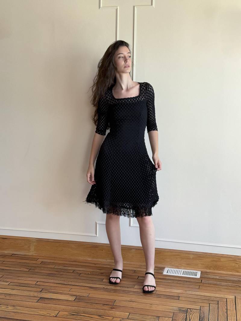 90Er Y2K 00S Schwarzes Netzgewebe Kleid Fransen Goth Revival Mit Transparenten Cut Outs von PlumeVintageBoutique