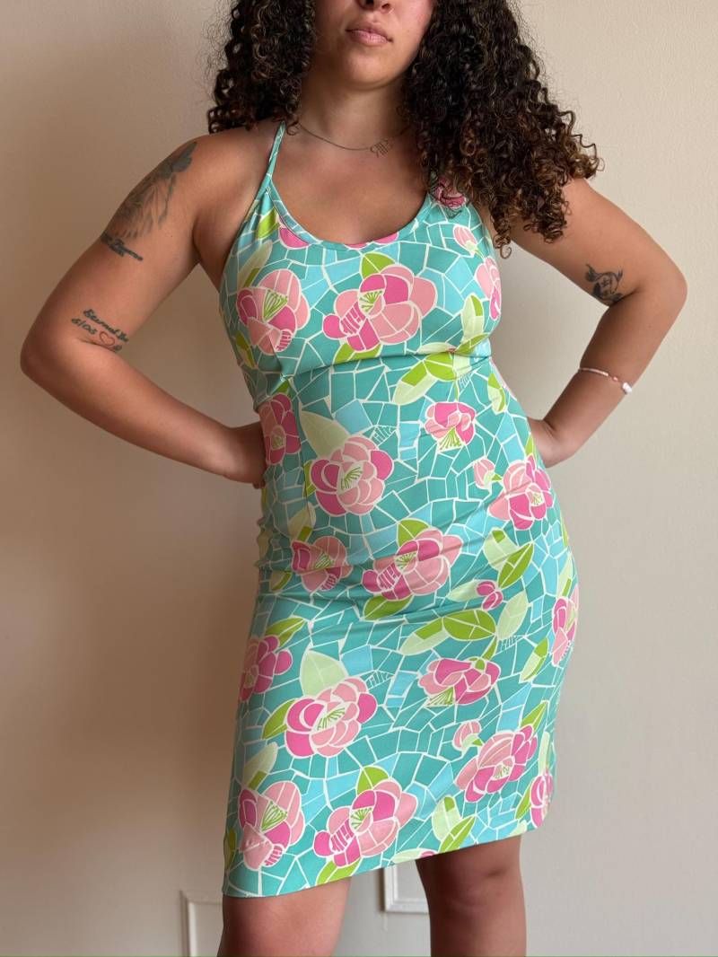 Y2K Lilly Pulitzer Seide Neckholder Kleid - Pastell Mosaik Blume, Grösse S von PlumeVintageBoutique