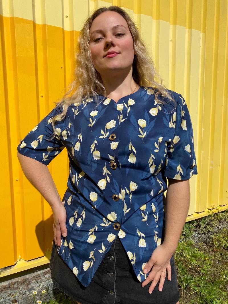 Eu44 Vintage Plus Size Blümchenbluse Mit Großen Knöpfen von PlusBabesVintage