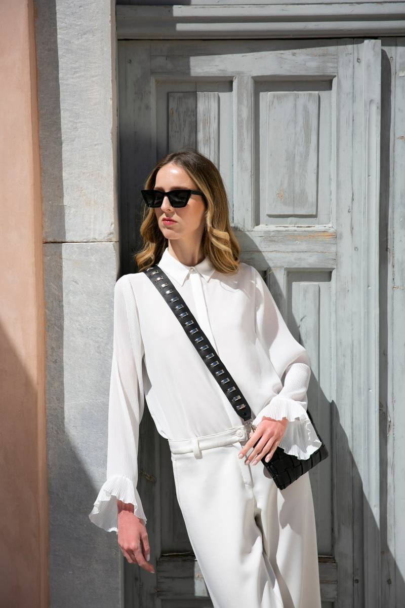 Nieten Silber Cross Body Taschengurt Schwarz Leder Handgefertigte Ledergurt Mit Silbernen von PlusSoda