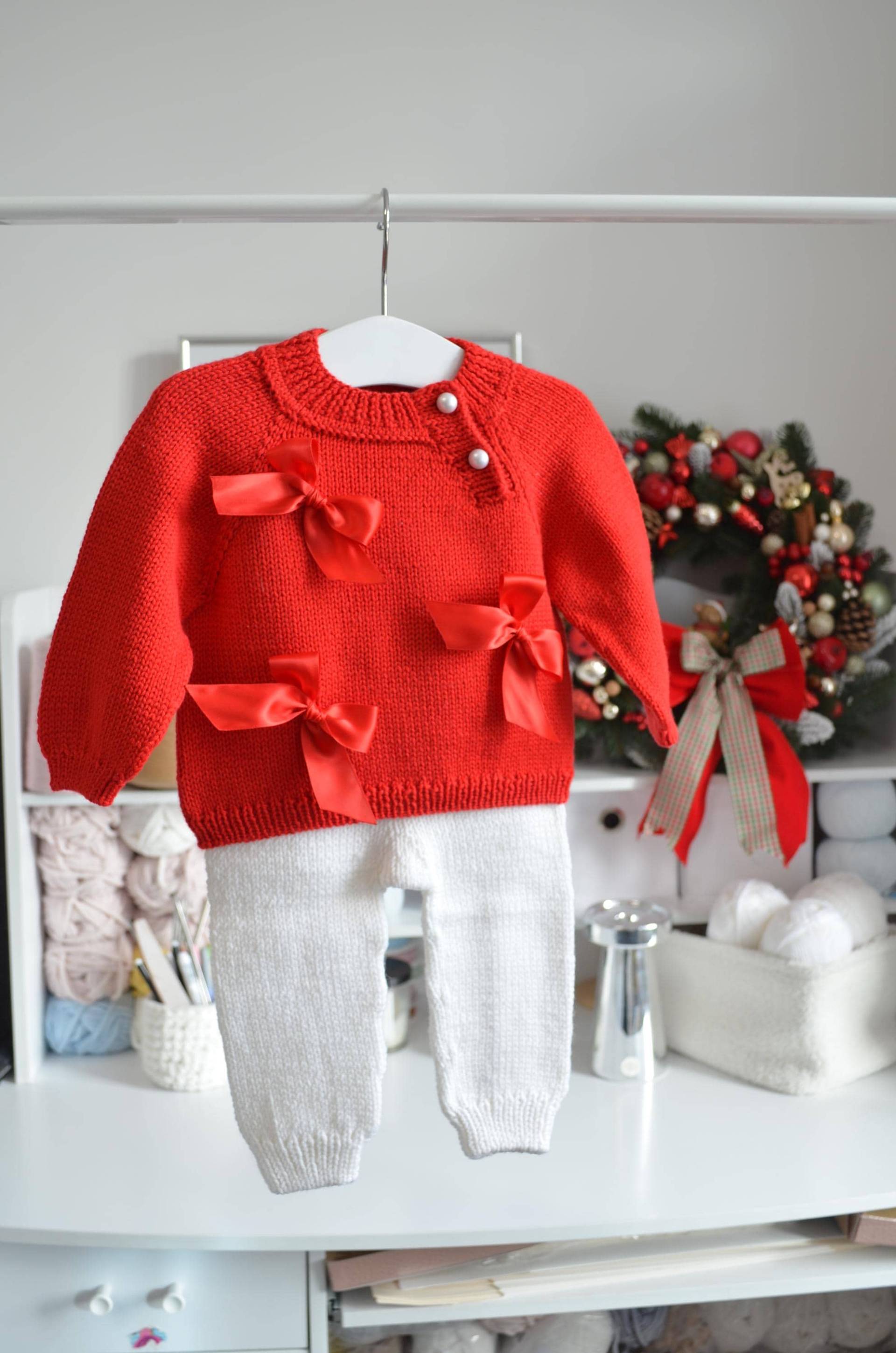 Handgestrickte Baby Strampler Hypoallergenes Coming Home Outfit von PluschCare