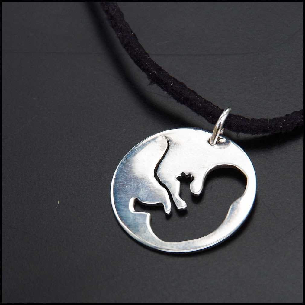 In Der Gebärmutter - Sterling Silber Anhänger In Der Gebärmutter - Sterling Silber Anhänger von Plysperk