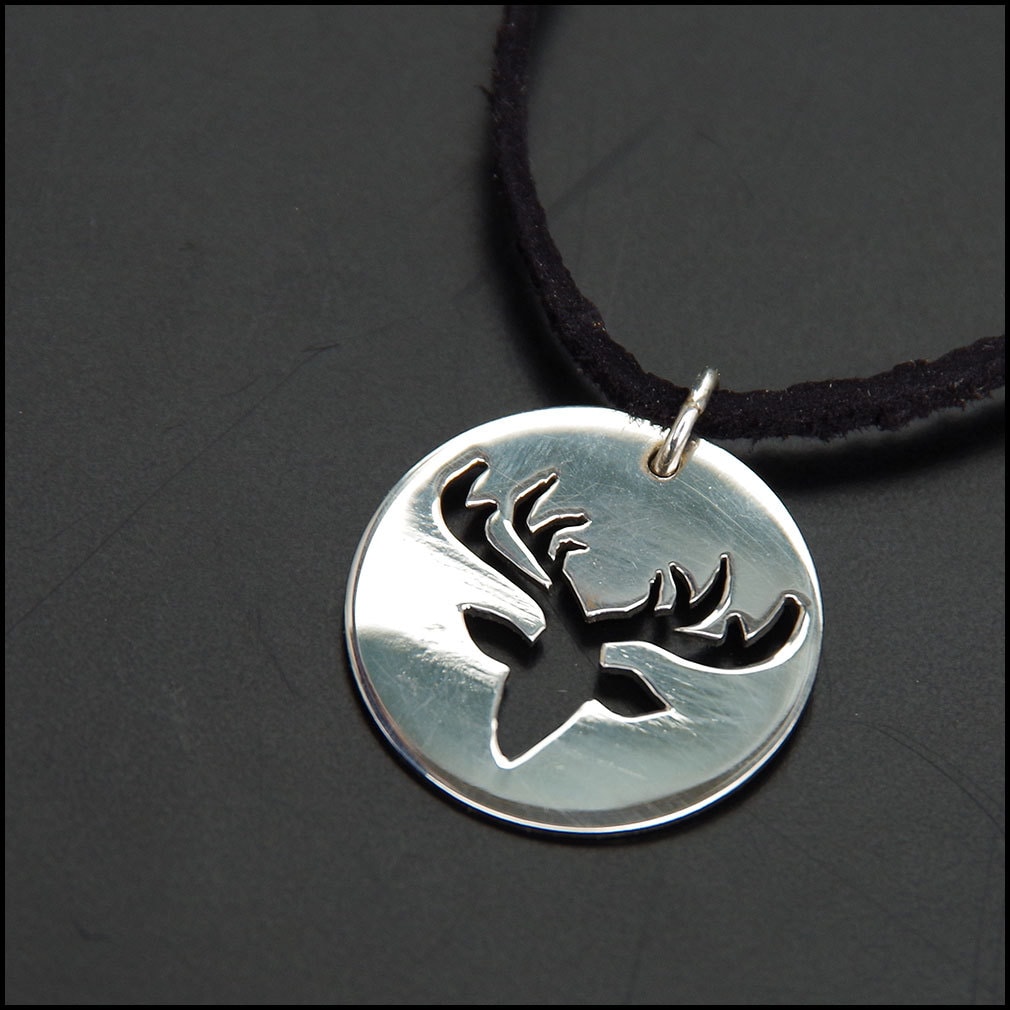 Rotwild - Sterling Silber Anhänger Rotwild - Sterling Silber Anhänger von Plysperk