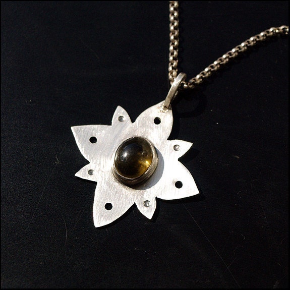 Turmalin Blume - Sterling Silber Anhänger Turmalin Blume - Sterling Silber Anhänger von Plysperk