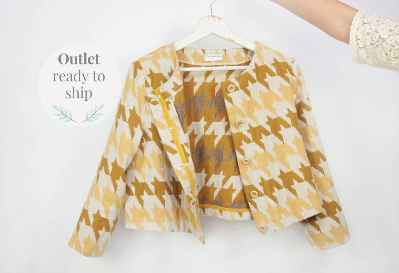 Kurzer Blazer Aus Wolle in Senf Und Gelb. Pied De Poule Design Im Stil Der 60Er Jahre. Ein Moderner Klassiker. Sofort Versandfertig Grösse S Kurzer Blazer Aus Wolle in Senf Und Gelb. Pied De Poule Design Im Stil Der 60Er Jahre. Ein Moderner Klassiker. Sofort Versandfertig Grösse S von Pochettecouture