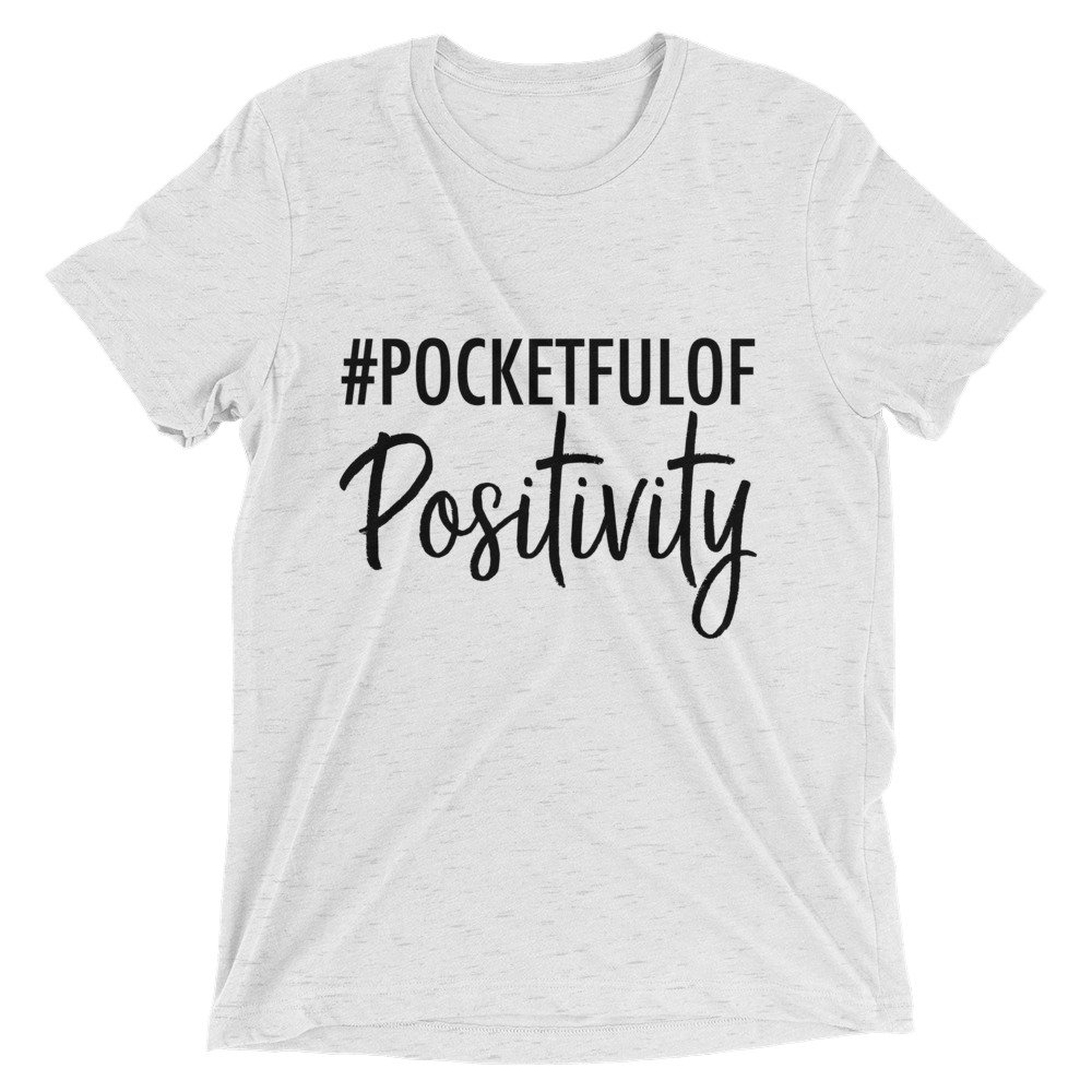 Weiße Tasche Voll Positivität Unisex Kurzarm T-Shirt Weiße Tasche Voll Positivität Unisex Kurzarm T-Shirt von PocketfulofPrimary