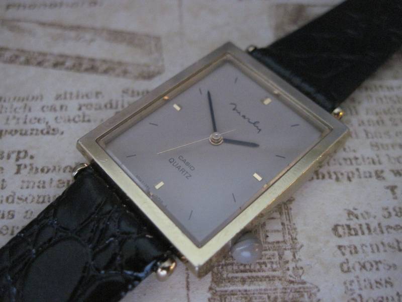 Schöne Vintage Vergoldete Casio Marly Quartz Herren Armbanduhr Guter Zustand von PointOfTime