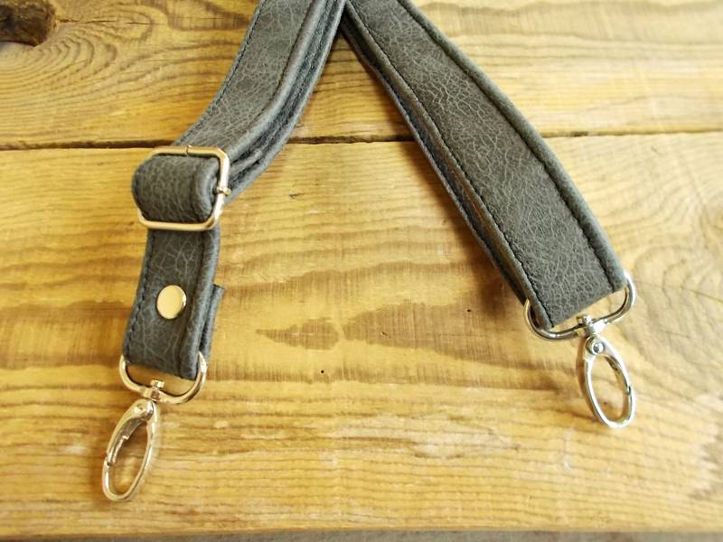 Verstellbarer Grauer Vegan Leder Crossbody Gurt 50" Ersatz Taschengurt von PointingUp