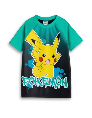 Pokémon Pikachu Jungen-Badeoberteil in Grün | Kurzarm-Grafik-T-Shirt | Klassische Cartoon-Strandbekleidung | Badebekleidung zum Überziehen mit Rundhalsausschnitt – 4–5 Jahre von Pokémon