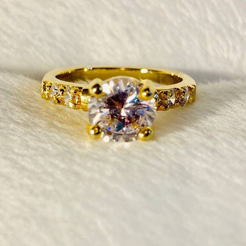 Vintage-Zirkonia-Ring, 6 von PokitaGifts