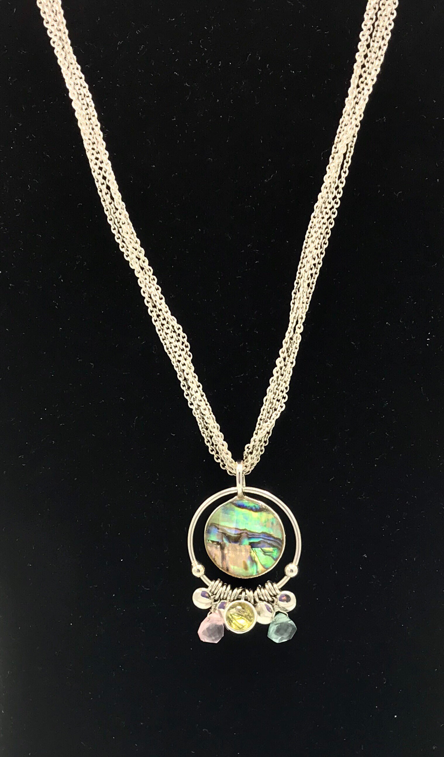 Lia Sophia Abalone Halskette, Rund, Charms von PokitaGifts