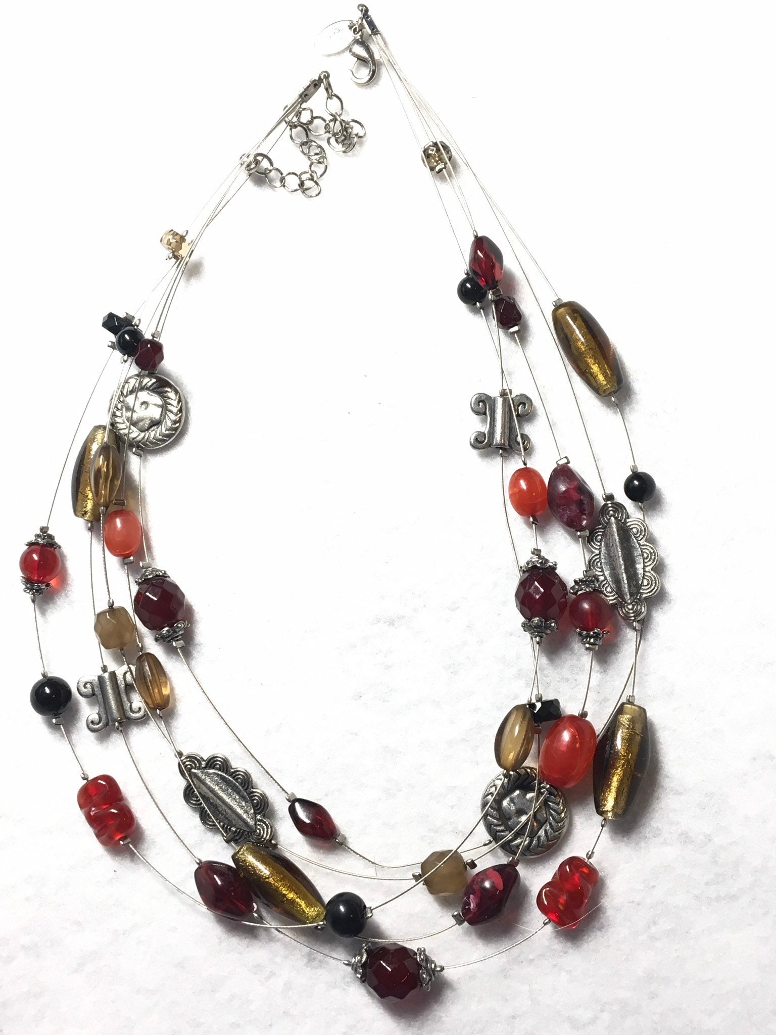 Lia Sophia Bunte Perlenkette von PokitaGifts