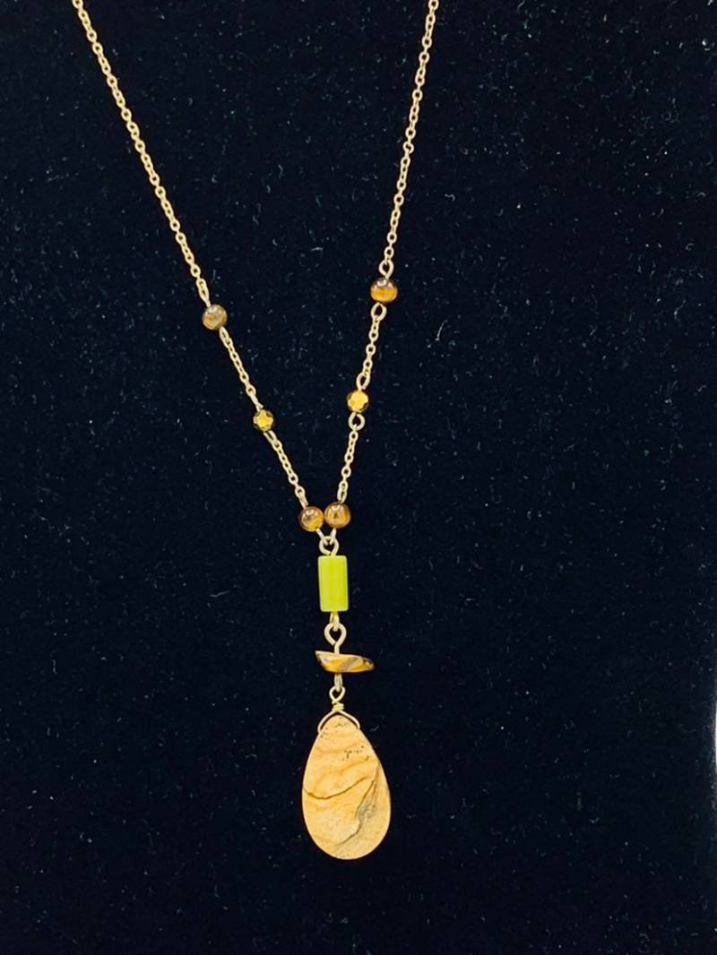 Lia Sophia Gold Und Grün Ton Halskette Mit Einem Stein Anhänger, Marmor von PokitaGifts