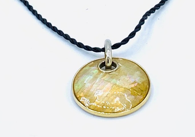 Lia Sophia Gold Und Schwarz Halskette, Runden Anhänger von PokitaGifts