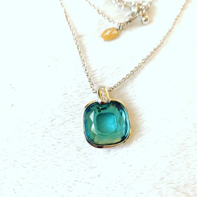 Lia Sophia Halskette Mit Hellblauem Kristallanhänger, Silberfarben von PokitaGifts