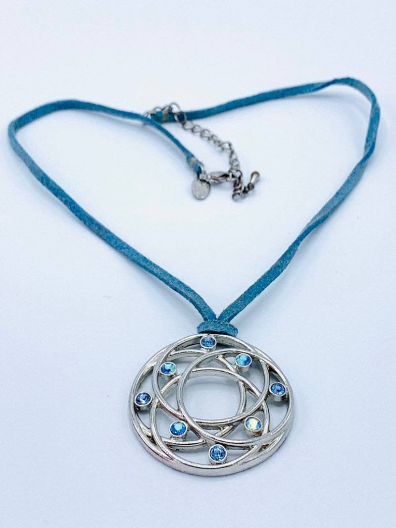 Lia Sophia Hellblaue Und Silberfarbene Halskette von PokitaGifts