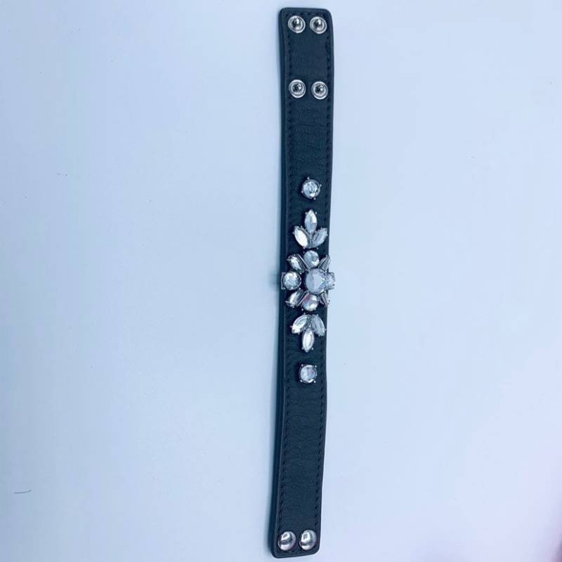 Lia Sophia Lederarmband Grau Und Kristalle von PokitaGifts