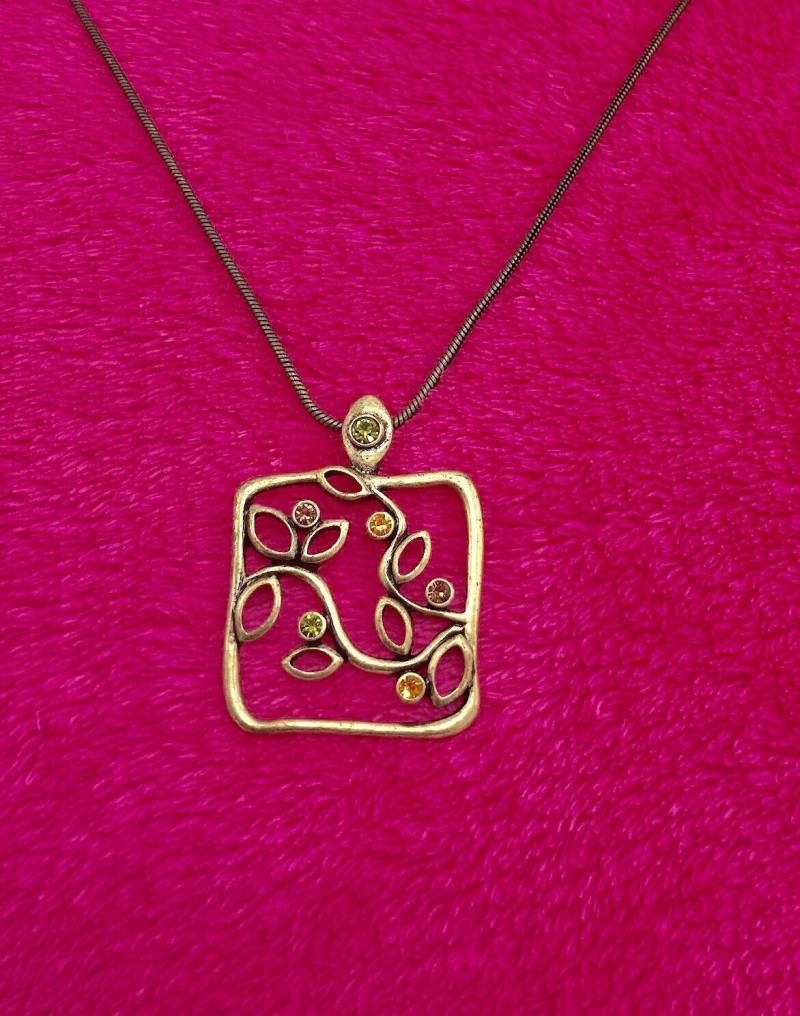 Lia Sophia Quadrat Anhänger Mit Kristallen, Messing von PokitaGifts