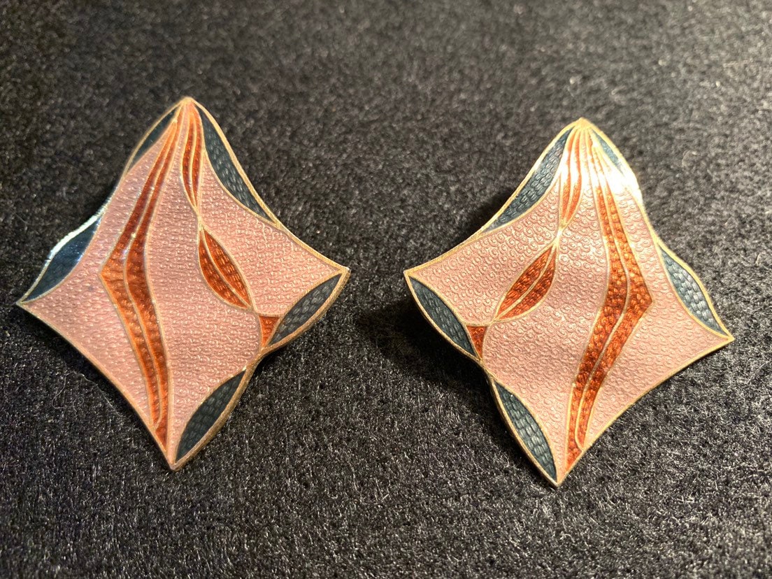 Vintage Cloisone Quadrat Ohrring, Signiert Mit Sg von PokitaGifts