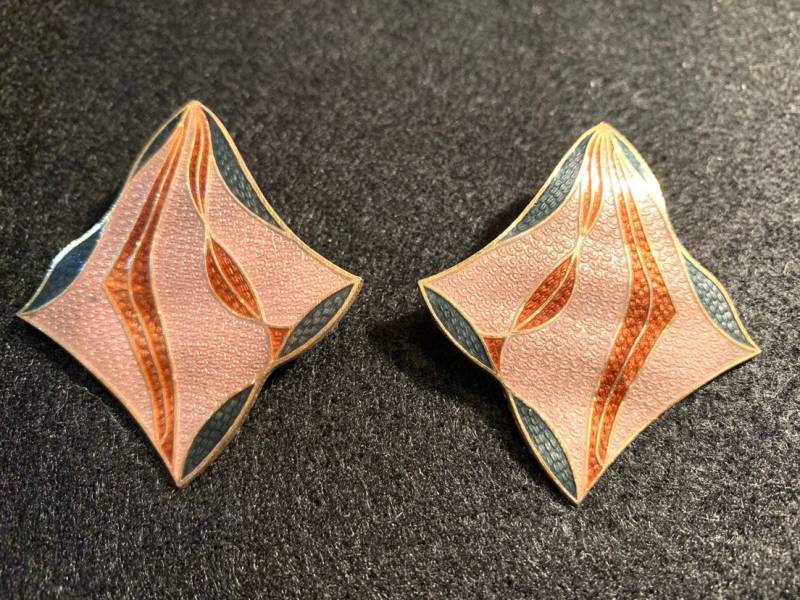 Vintage Cloisone Quadrat Ohrring, Signiert Mit Sg von PokitaGifts