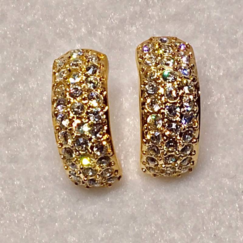 Vintage Roman Ohrring Goldfarbenen Und Klarem Strass von PokitaGifts