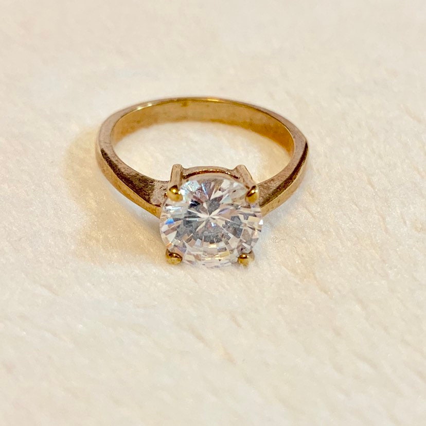 Vintage Solitär-Zirkonia-Ring, Size7 von PokitaGifts