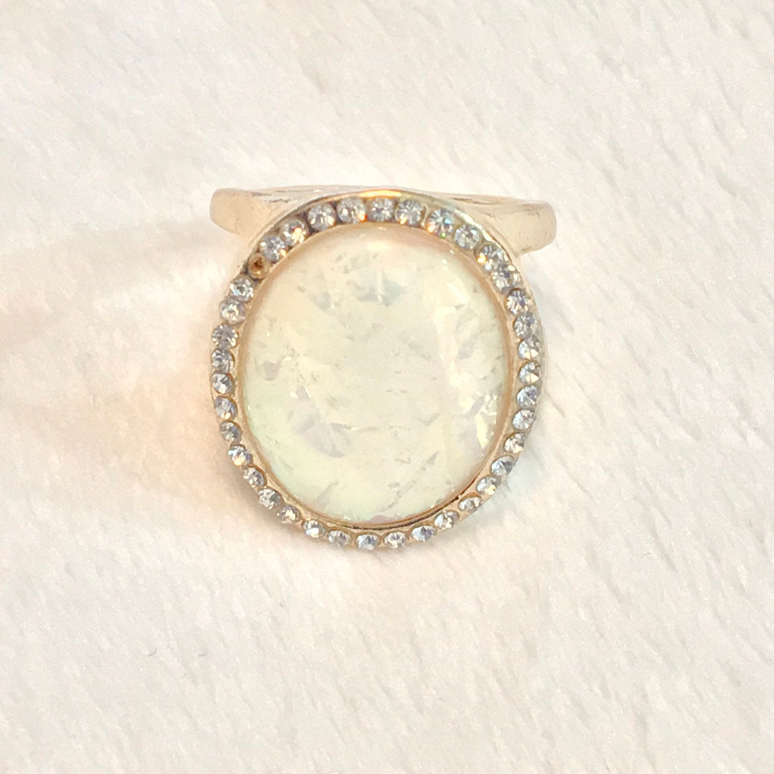 Vintage Weißer Ton Mit Zirkonias Größe 6, 5 von PokitaGifts