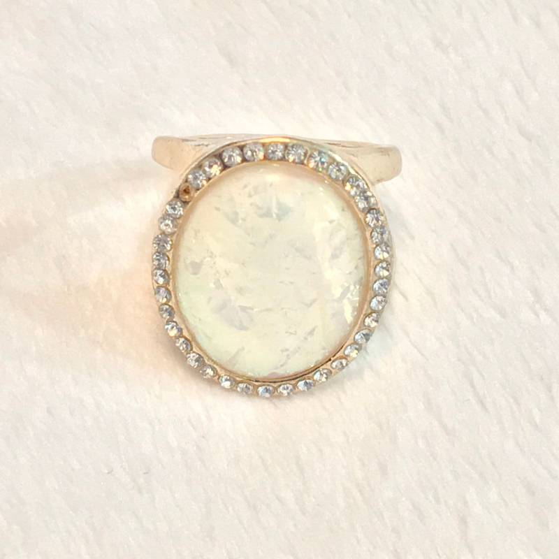 Vintage Weißer Ton Mit Zirkonias Größe 6, 5 von PokitaGifts