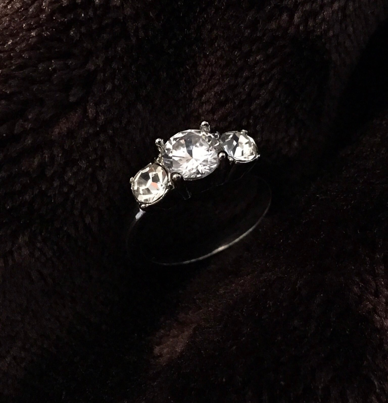 Vintage Zirkonia Ring Größe 5 von PokitaGifts