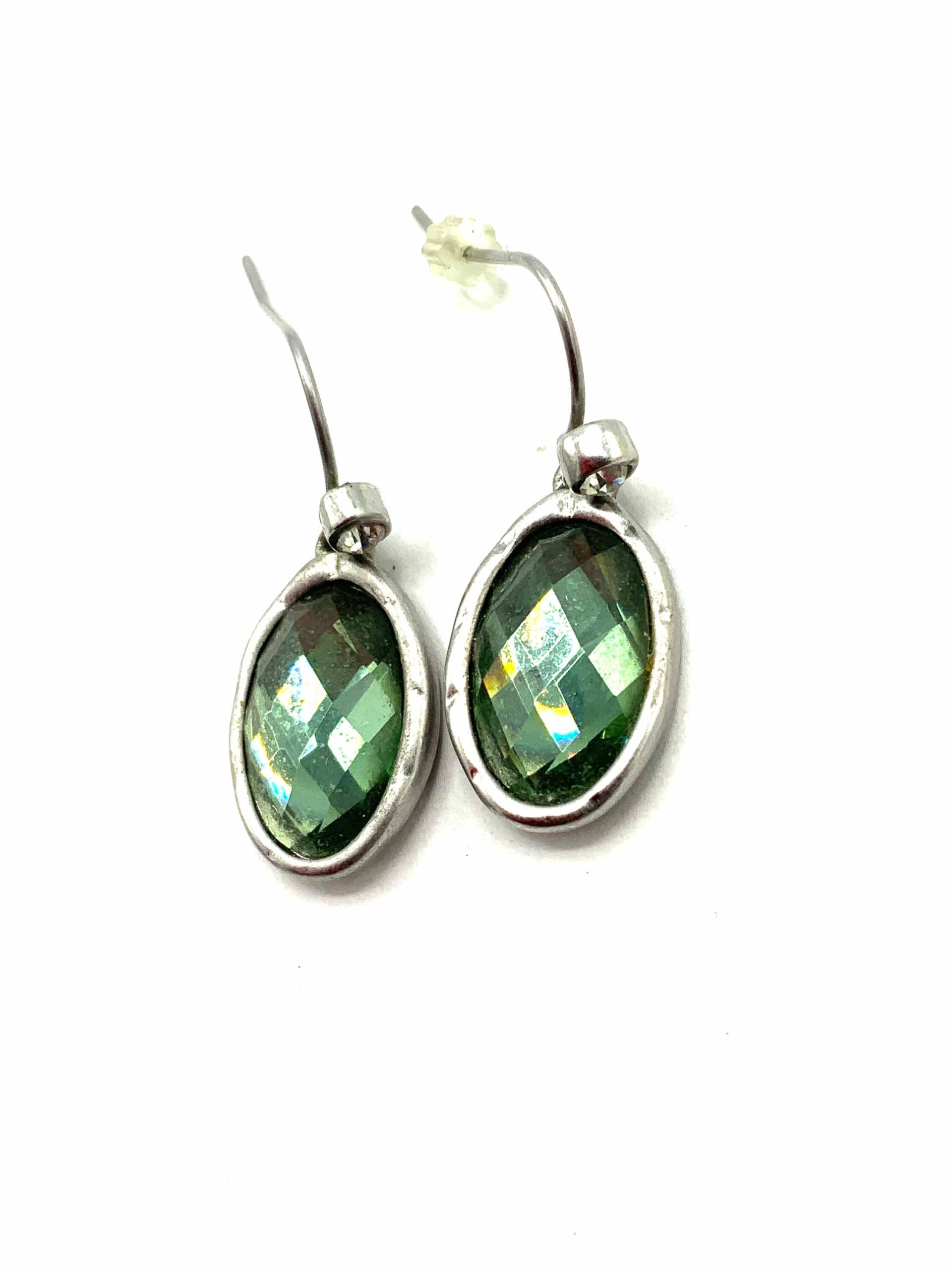 Wunderschöne Grüne Kristall Ohrringe Von Lia Sophia, Oval Wunderschöne Grüne Kristall Ohrringe Von Lia Sophia, Oval von PokitaGifts