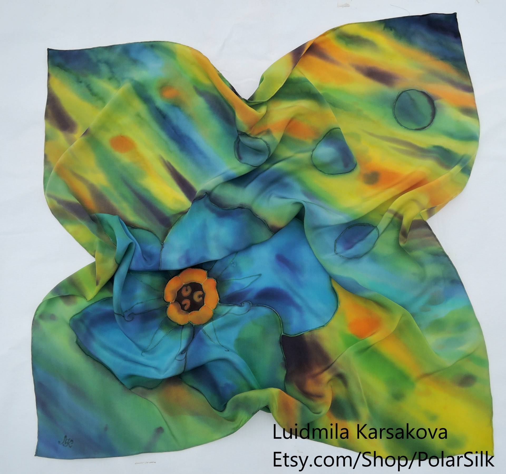 Blaue, Grüne Und Gelbe Stola Aus Naturseide "Vergissmeinnicht Blume"." Blaue, Grüne Und Gelbe Stola Aus Naturseide "Vergissmeinnicht Blume"." von PolarSilk