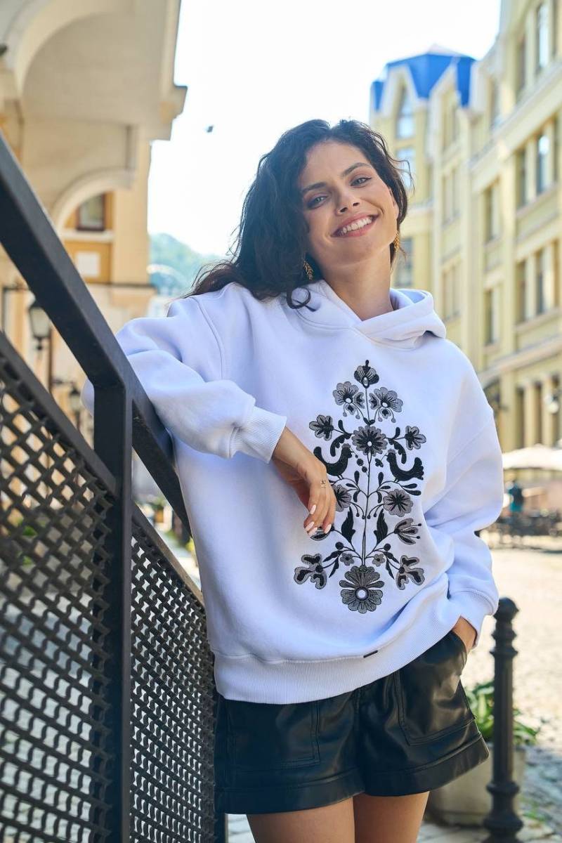 Frauen Verkörperter Weißer Hoodie „Baum Des Lebens", Übergroßes Hemd, Übergroßer Kapuzenpullover, Frauen-Sweatshirt von PolivikUA