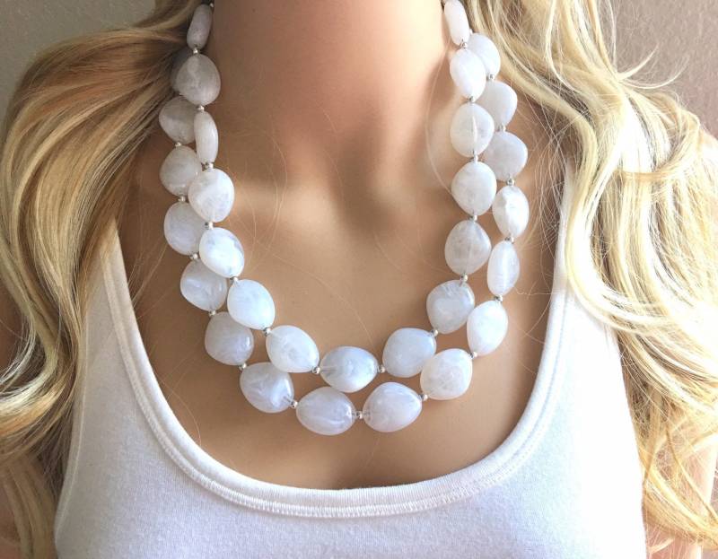 Double Layer Weisse Kette, Weisse Perlen Weisser Schmuck, Schmuck von PolkaDotDrawer