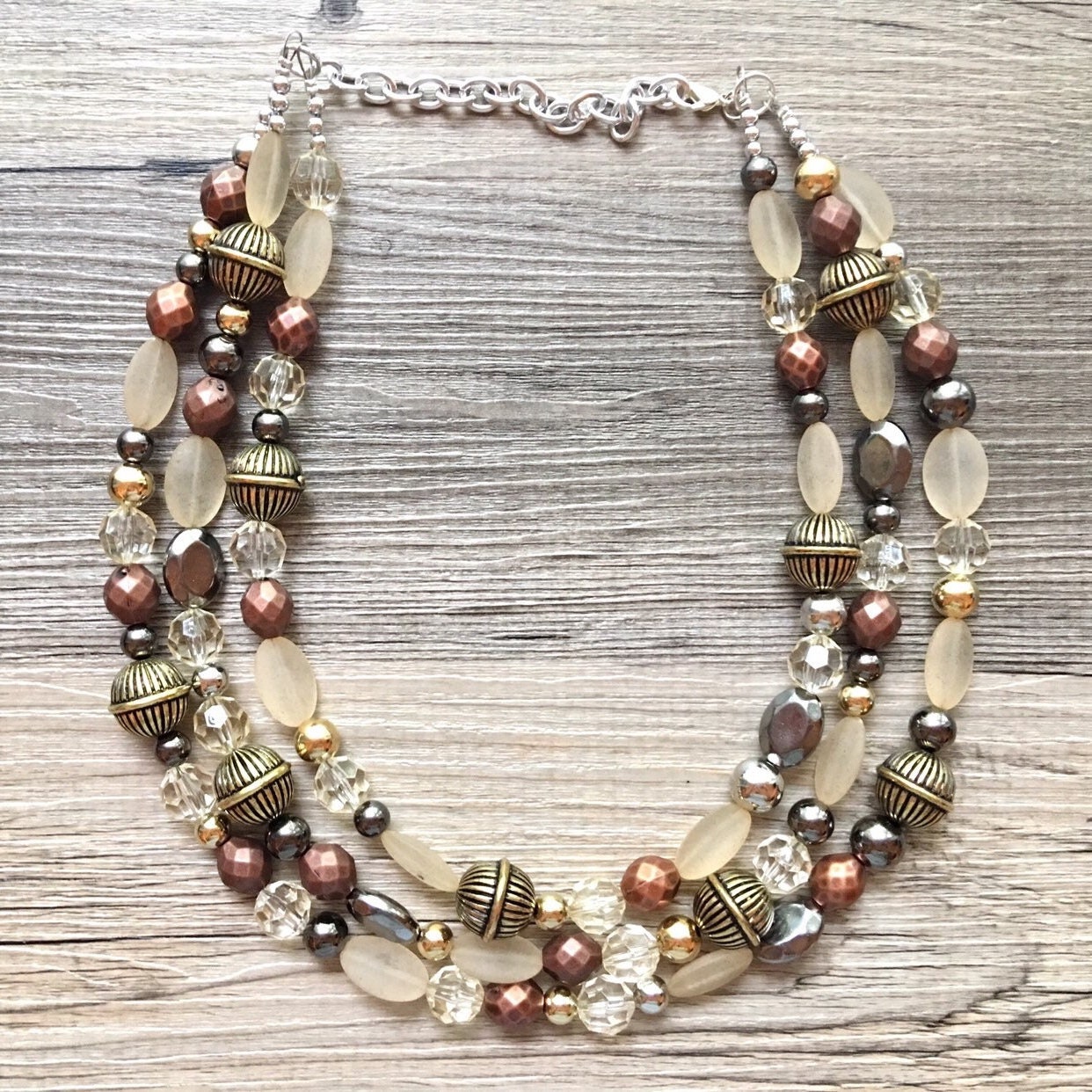 Metallic Spiegelball Silber Gold & Gunmetal Schmuck, Goldkragen Metall Dreifachstrang Klobige Statement Perlenjuwelen von PolkaDotDrawer