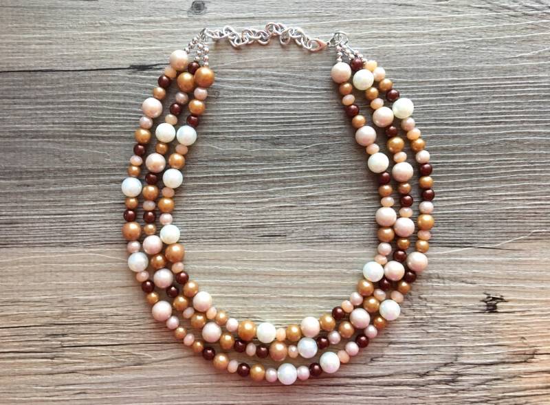 Neutral Karamell Mokka Halskette, 3 Strang Statement Perlenkette, Braun Weiß Champagner Perlen Schmuck Blase von PolkaDotDrawer
