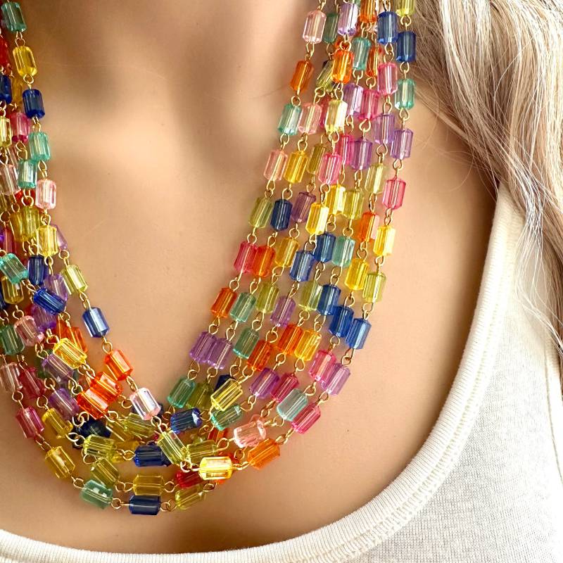 Regenbogen Gold Gliederkette Halskette 8 Strang Atemberaubende Elegante Statement Lätzchen Bunter Schmuck von PolkaDotDrawer