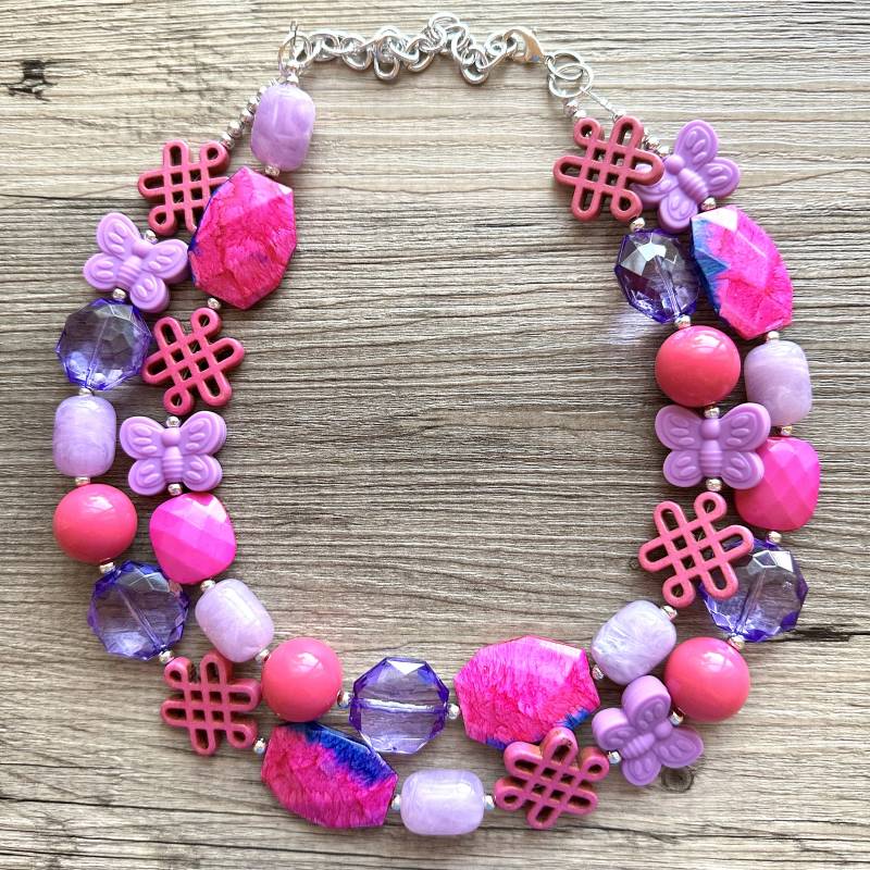 Schmetterling Garten Halskette Und Ohrringe, Lila Rosa Große Perlen Schmuck Geschenke Für Frauen Lätzchen Multi-strand Lavendel von PolkaDotDrawer