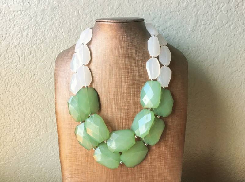 Weiss & Mojito Grüne Statement Kette - Grosse Perlen Chunky Schmuck Hochzeit Oder Alltags Kleid, Grüne Halskette, Grüner von PolkaDotDrawer