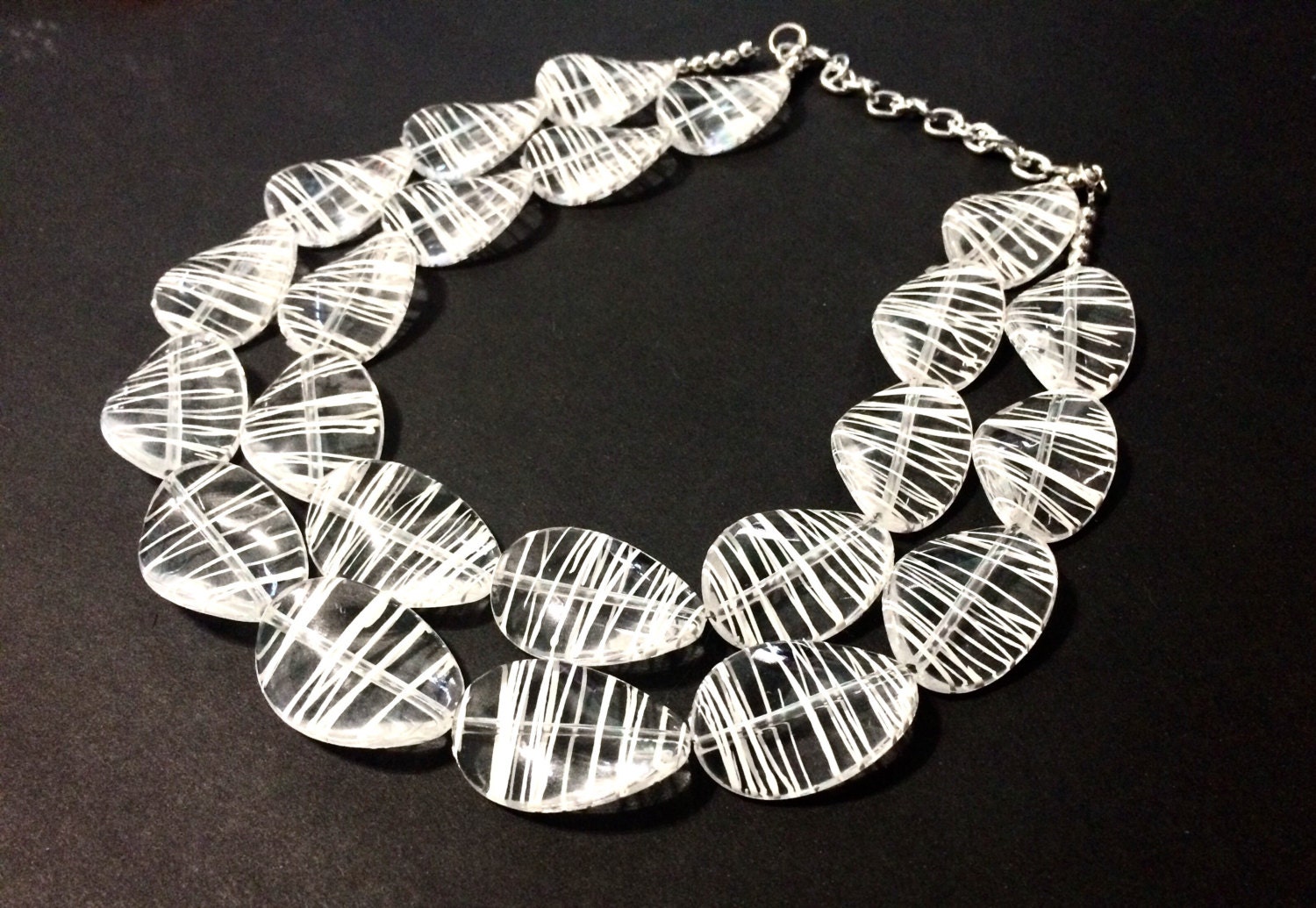 Weiße Klare Statement Halskette - Großer Perlenschmuck Doppelstrang-Hochzeit Oder Jeden Tag Mehrsträngig von PolkaDotDrawer