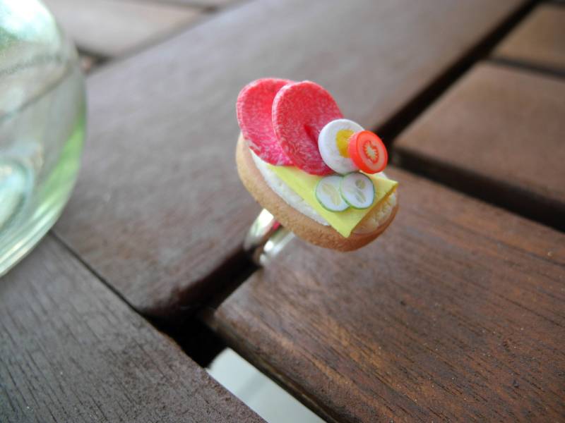 Belegtes Brot-Ring Aus Fimo - Hand Made von PollyAndMore