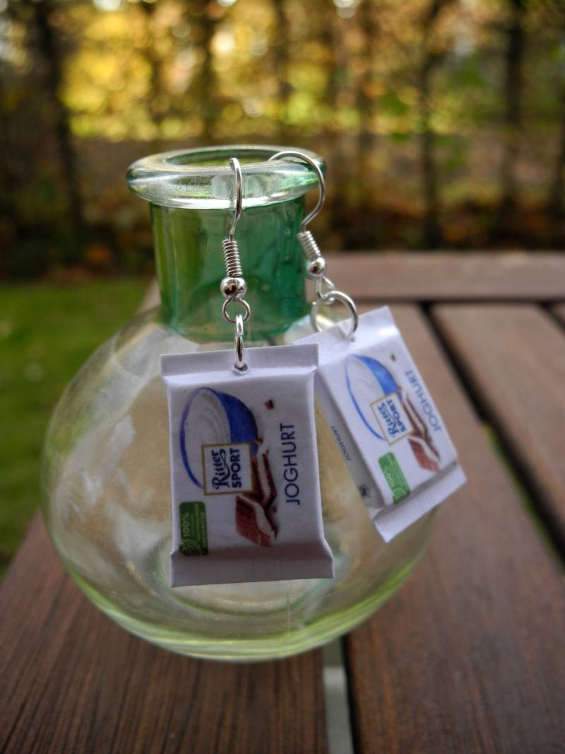 Leckere Joghurt-Schokolade - Hängeohrringe Aus Fimo Hand Made von PollyAndMore
