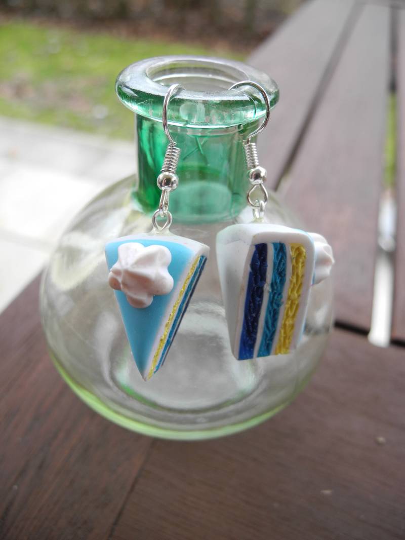 Süße Hochzeitstorte - Ohrringe Aus Fimo Hand Made von PollyAndMore