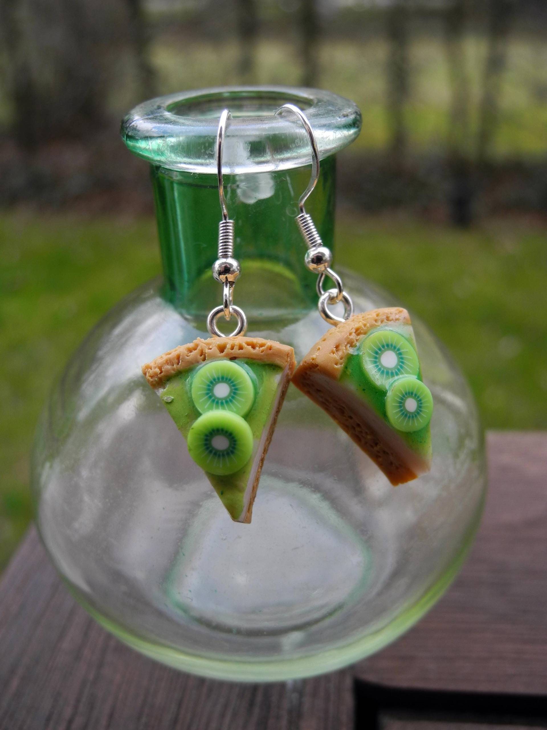 Süßer Kiwi Cheese Cake - Ohrringe Aus Fimo Hand Made Süßer Kiwi Cheese Cake - Ohrringe Aus Fimo Hand Made von PollyAndMore