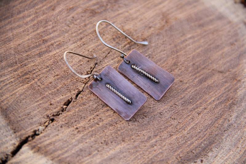 Kupfer Metallarbeiten Baumdaten Ohrringe Sterling Silber Twisted Draht Rustikalen Handwerker Kupfer Metallarbeiten Baumdaten Ohrringe Sterling Silber Twisted Draht Rustikalen Handwerker von PollyHendrickson