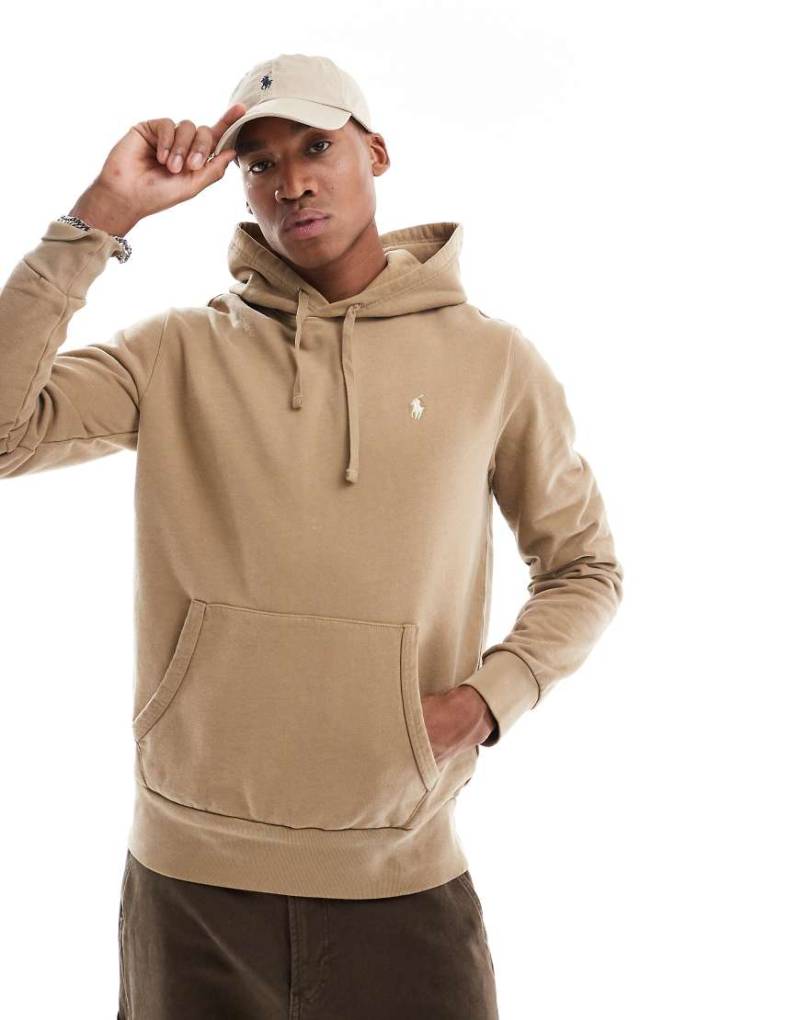 Polo Ralph Lauren - Kapuzenpullover aus Loopback-Terry in Khaki-Hellbraun mit Markenlogo von Polo Ralph Lauren