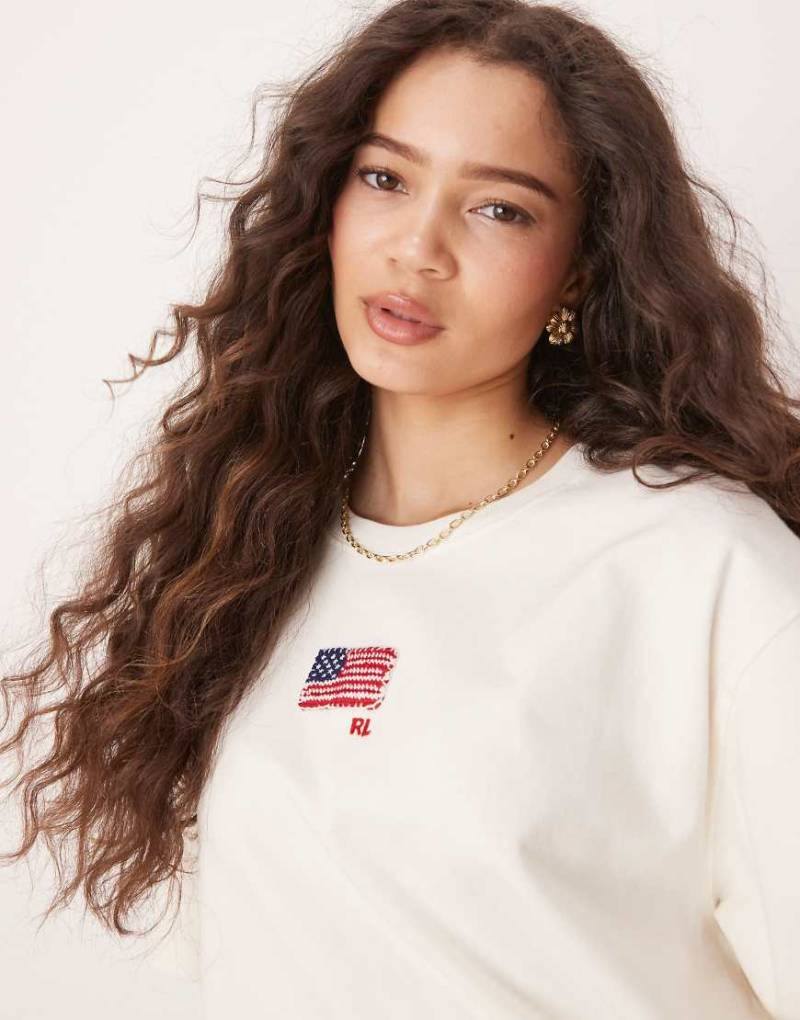 Polo Ralph Lauren - Kastiges T-Shirt in Wollweiß mit Flaggenmotiv von Polo Ralph Lauren